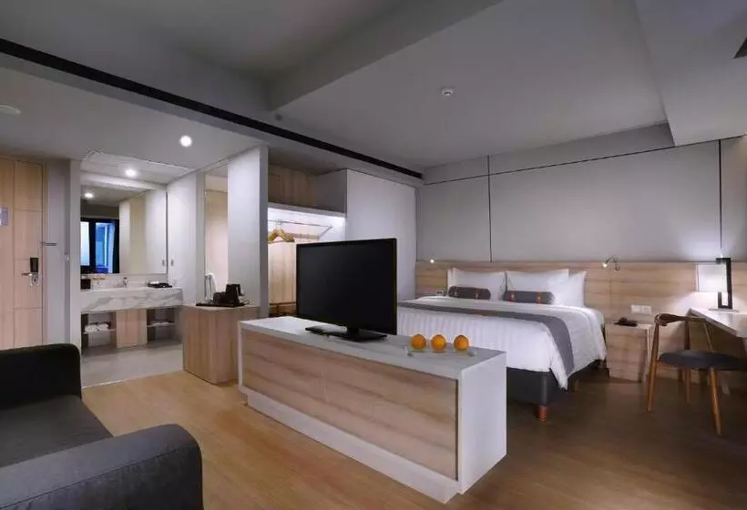 Hotel Harper Cikarang By Aston