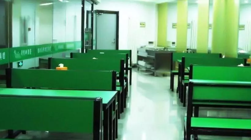 Hotelli Vatica Hengshui Halixun Peace Hospital