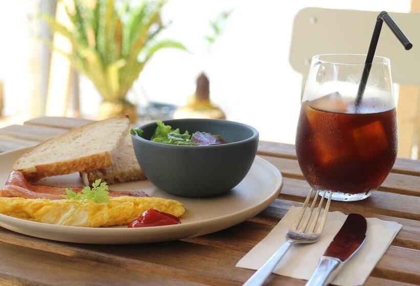 Aien Coffee & Hostel