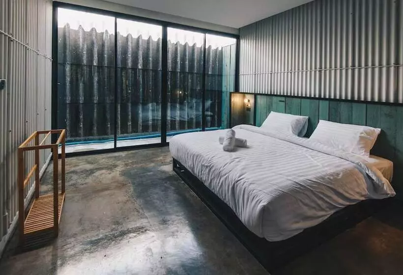 هاستل The Tree Sleep And Space