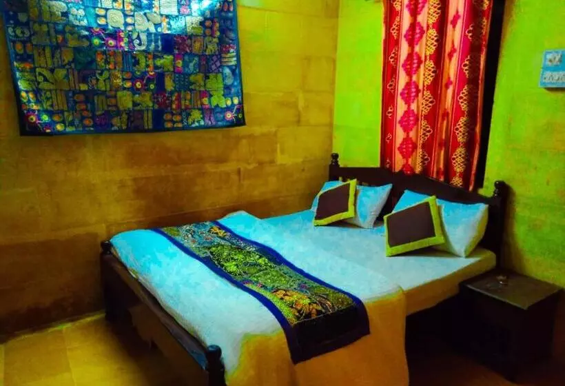 تختخواب و صبحانه Fotiya Jaisalmer