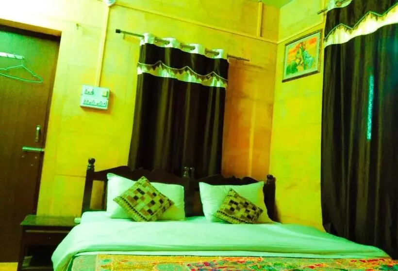 تختخواب و صبحانه Fotiya Jaisalmer