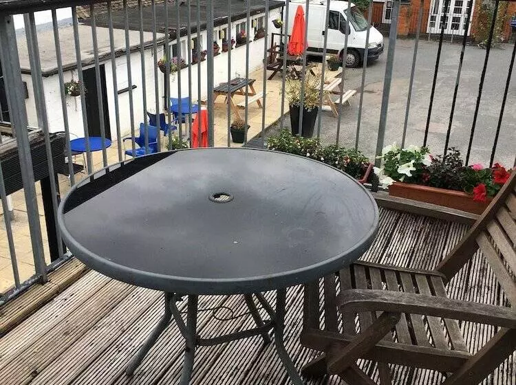 Aamiaismajoitus (B&B) The Chequers