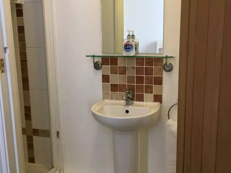 Aamiaismajoitus (B&B) The Chequers