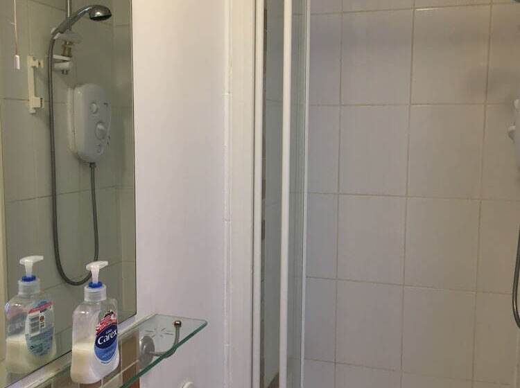 צימר The Chequers