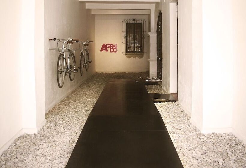 Отель Agrado Guest House