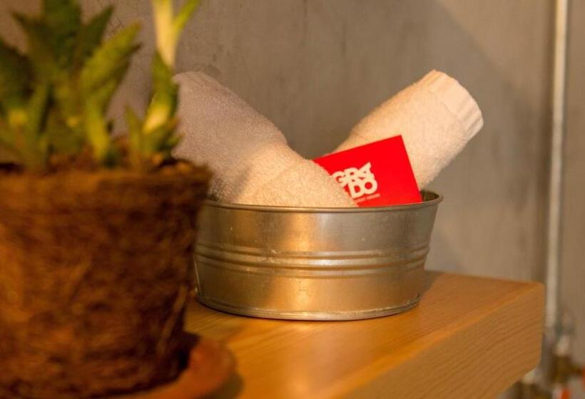 Отель Agrado Guest House