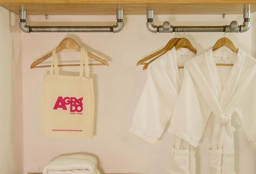 Отель Agrado Guest House