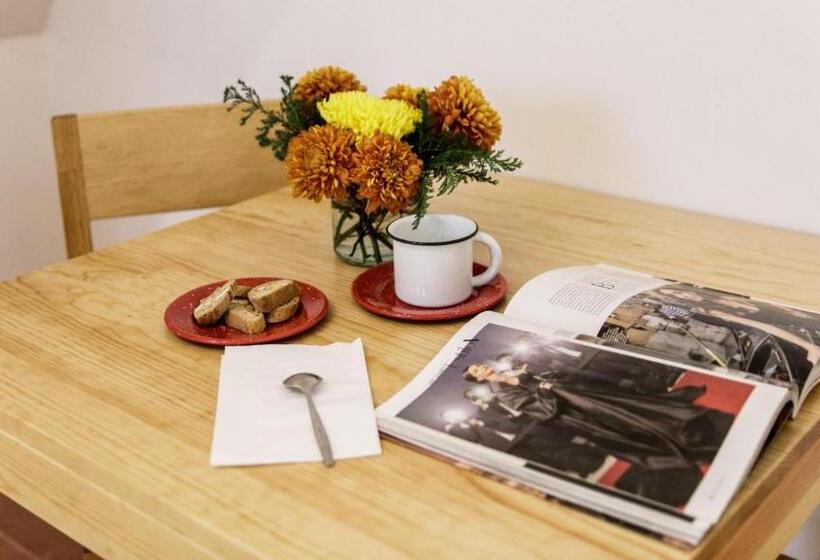 Отель Agrado Guest House