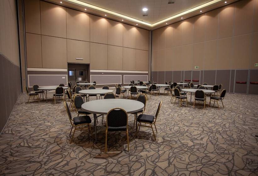 Paseo La Galería Hotel & Suites