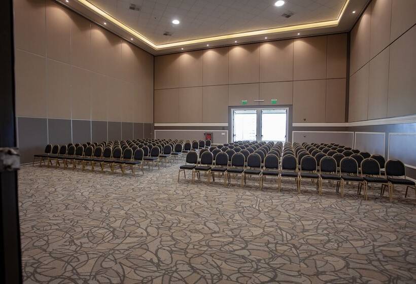 Paseo La Galería Hotel & Suites