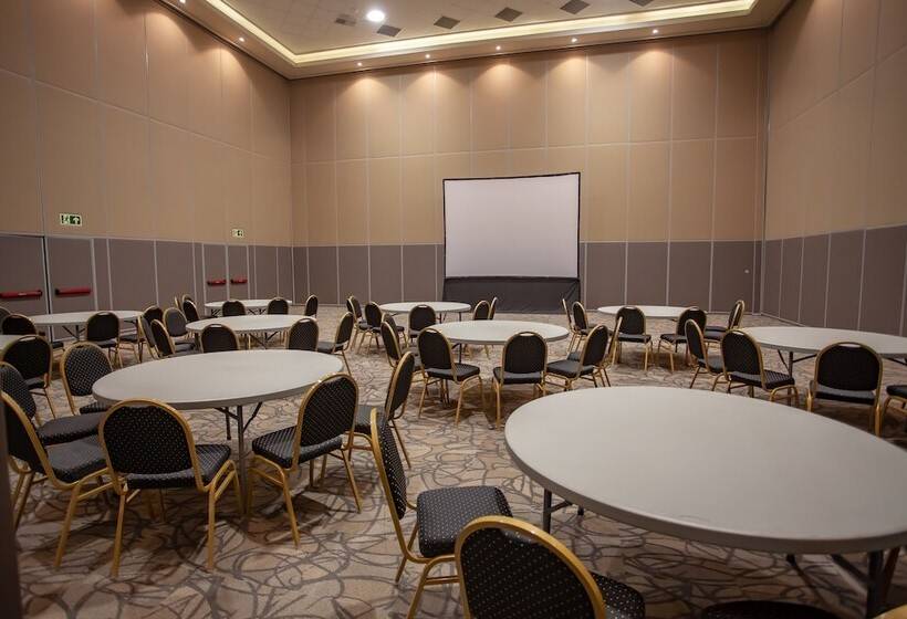 Paseo La Galería Hotel & Suites