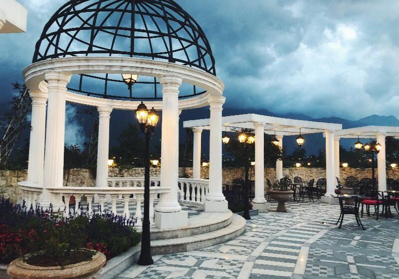 Hotel Silk Path Grand Sapa Resort & Spa