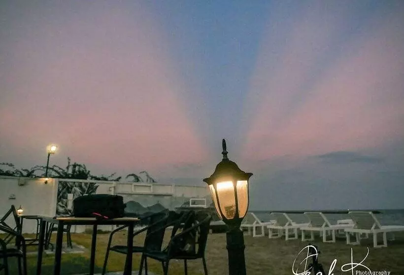 Loft Caravan Resort