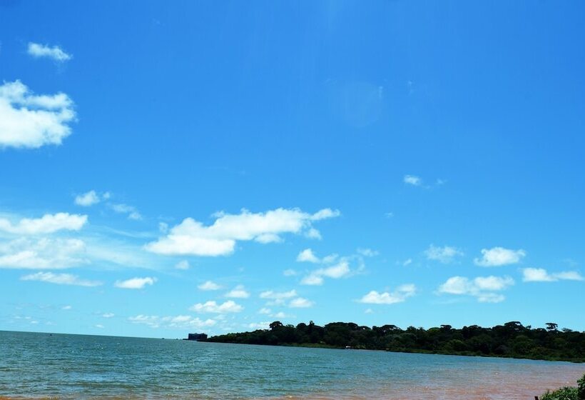 استراحتگاه Saffron Beach Bistro & Cottages