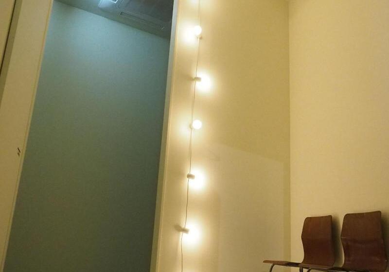 Almond Hostel & Cafe Shibuya