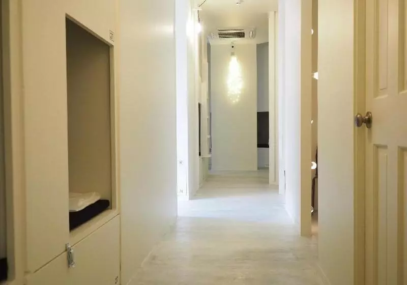 Almond Hostel & Cafe Shibuya