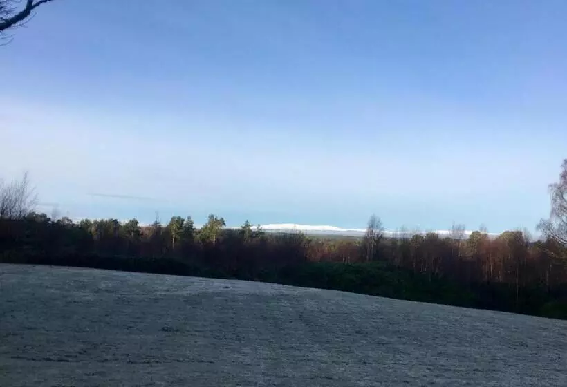 تختخواب و صبحانه Blervie House