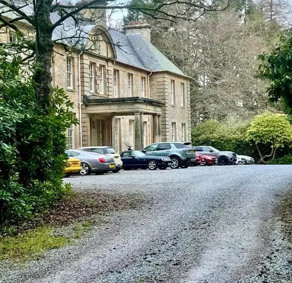 تختخواب و صبحانه Blervie House