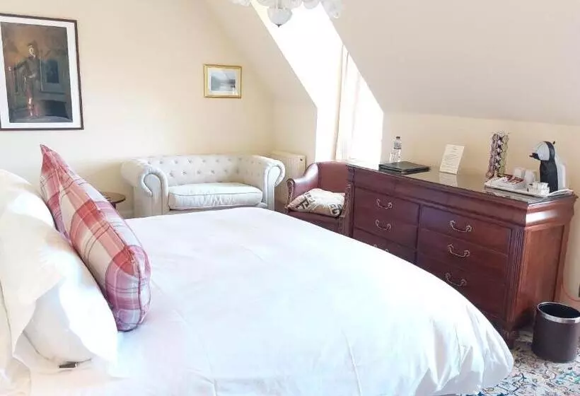 تختخواب و صبحانه Blervie House