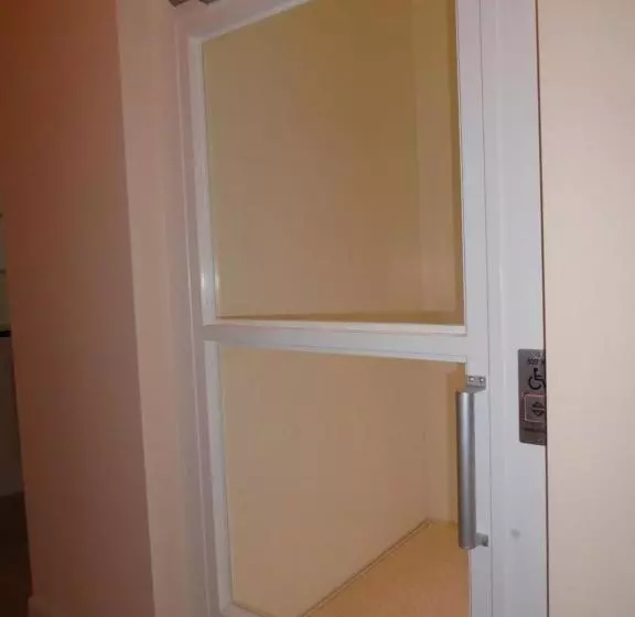 تختخواب و صبحانه Blervie House