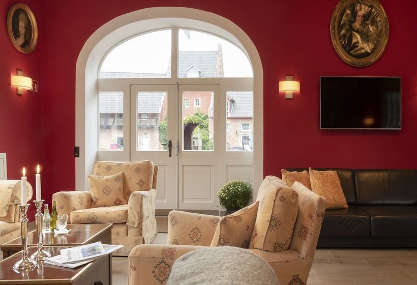 住宿加早餐  Burg Heimerzheim