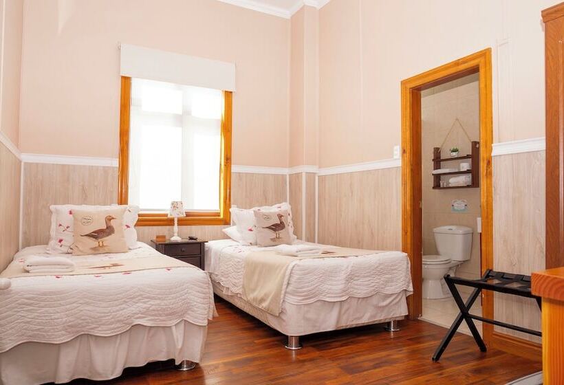 בית מלון כפרי Albatros