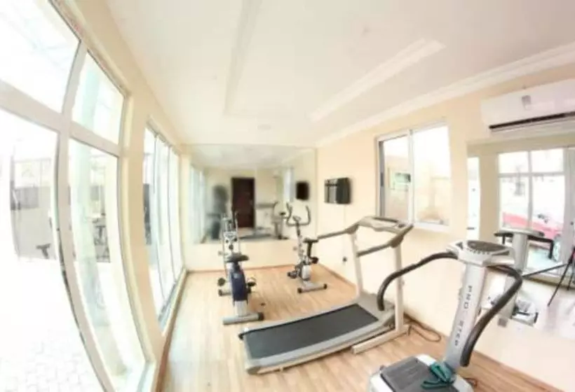 هتل Celia's Suites
