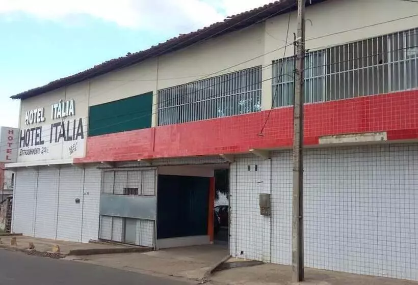 هتل Italia