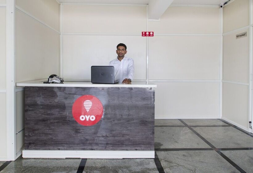 ホテル Oyo 6663 Airport Pride Inn