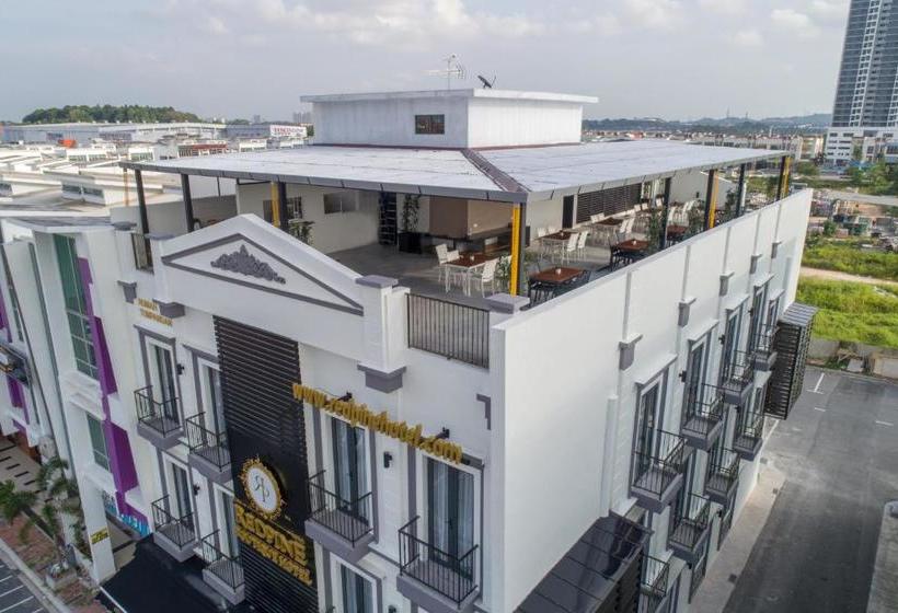 בית מלון כפרי Redpine Boutique