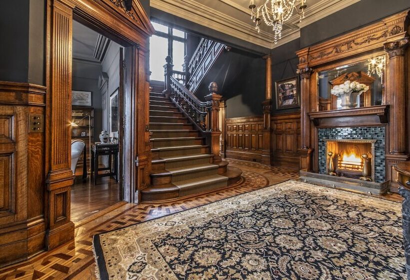 فندق Ryan Mansion