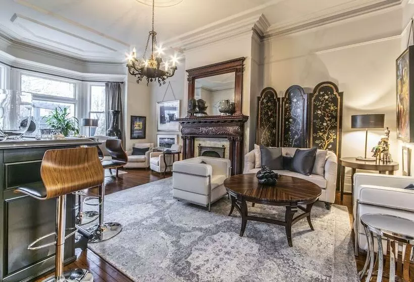 Hotelli Ryan Mansion