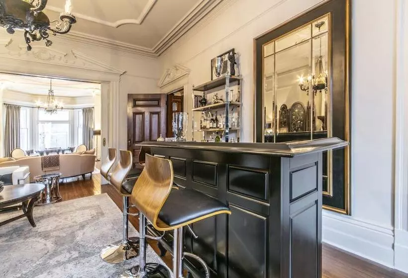 Hotelli Ryan Mansion