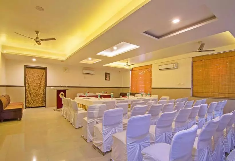 ホテル Shanti Seva Dham A Religious Stay At Priyakant Ju Temple Vrindavan