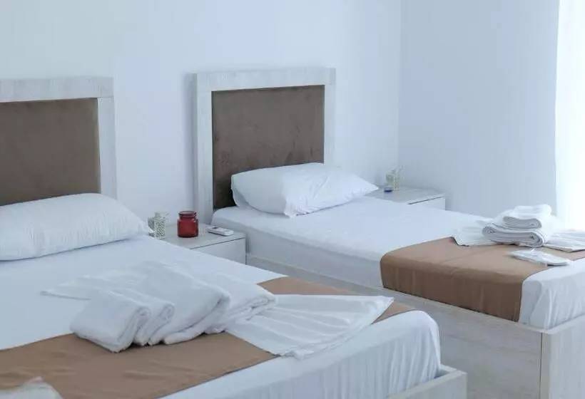 Hotel Shark