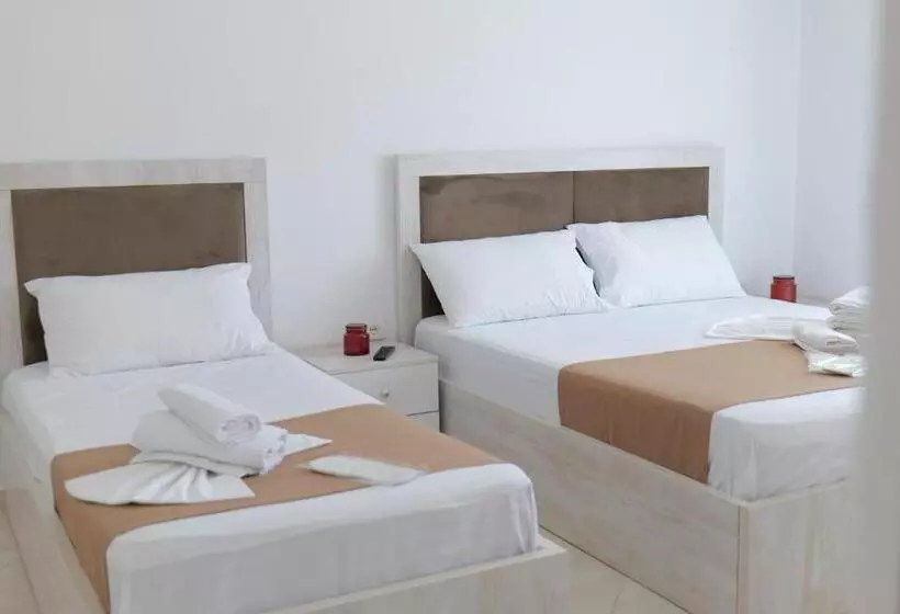 Hotel Shark