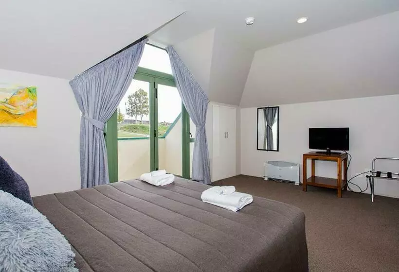 Lake Tekapo Village Motel