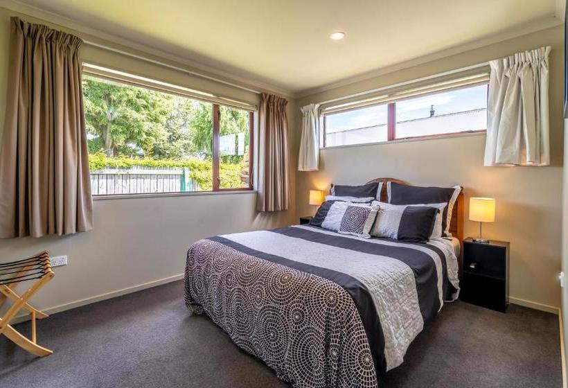 ベッドアンドブレックファースト Cosy Contemporary Hideaway