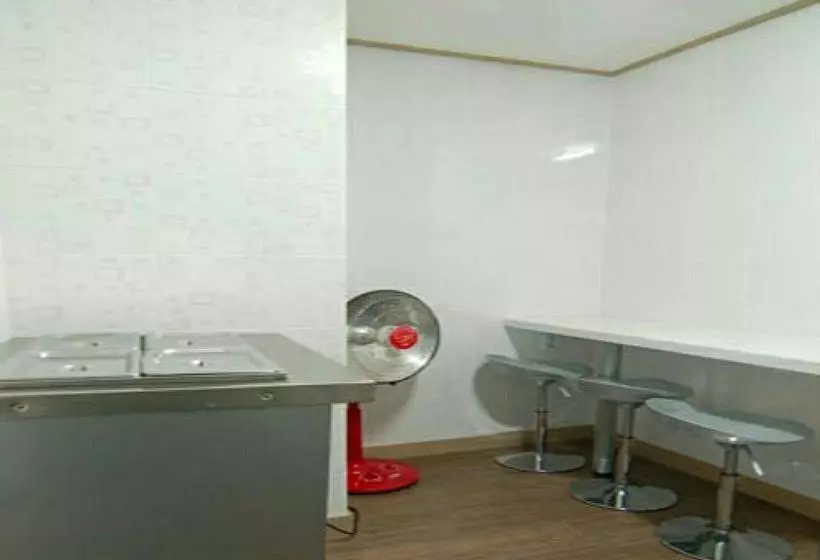 تختخواب و صبحانه Nobleresidence Jonggak