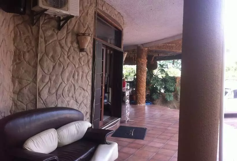 هتل African Home