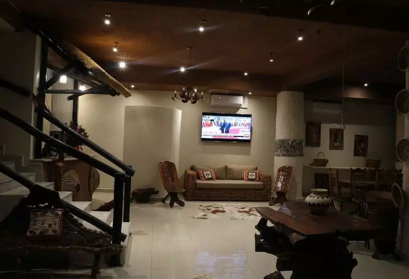 هتل African Home