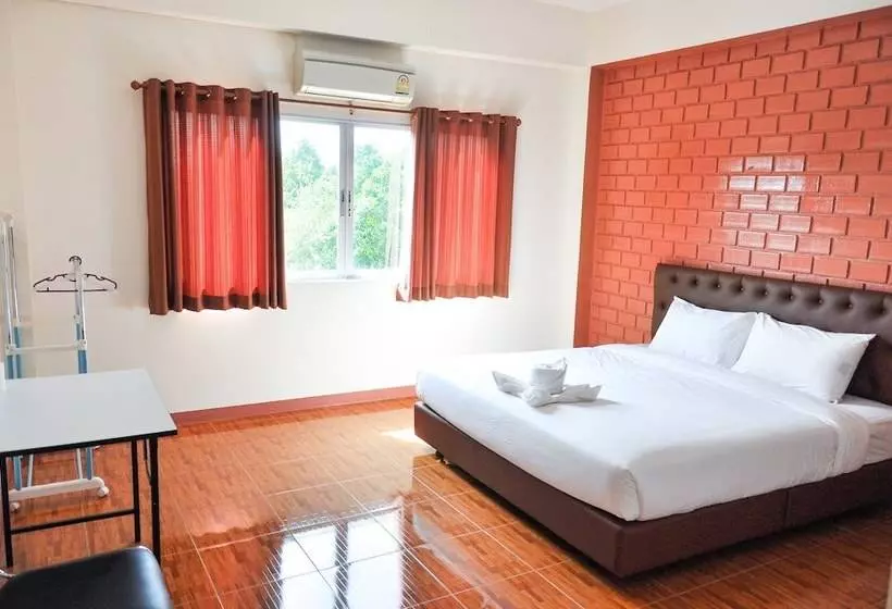 هتل Budsarakam Place