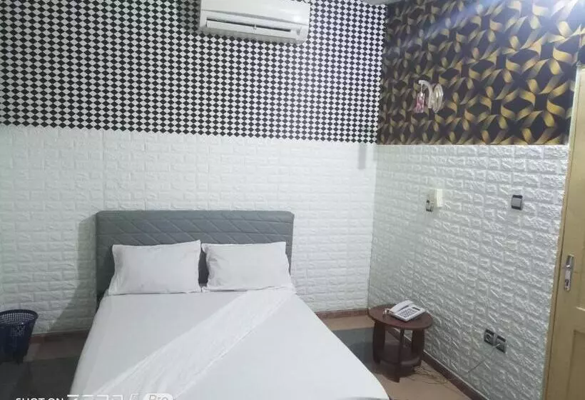 هتل Safari Cotonou