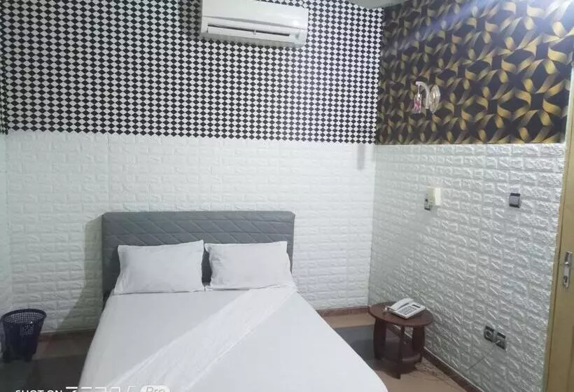 هتل Safari Cotonou