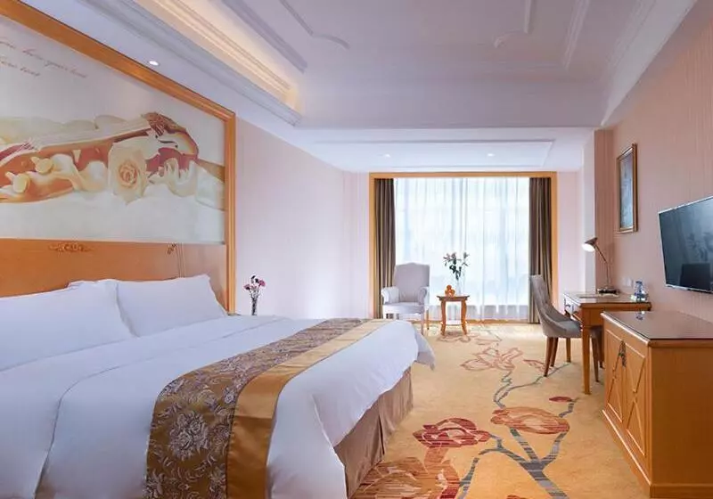 Vienna Hotel Yangjiang Jiangcheng District