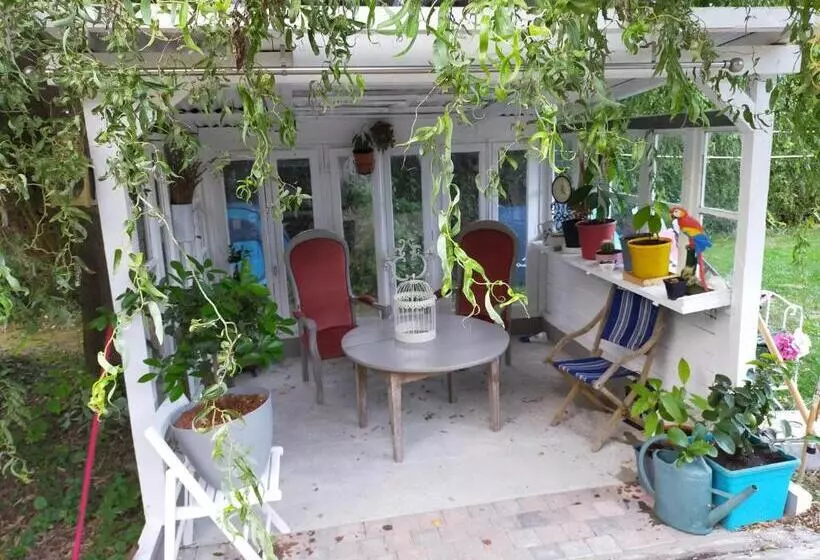 ベッドアンドブレックファースト Ille Flottante, Maison éclusière Et Hébergements Insolites Sur Le Canal