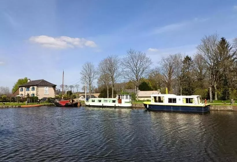 ベッドアンドブレックファースト Ille Flottante, Maison éclusière Et Hébergements Insolites Sur Le Canal