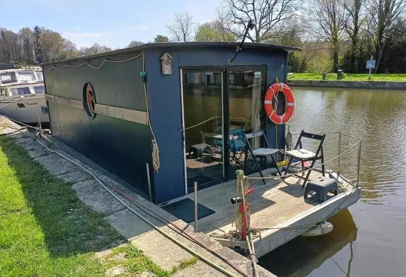 ベッドアンドブレックファースト Ille Flottante, Maison éclusière Et Hébergements Insolites Sur Le Canal
