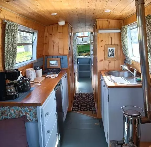 ベッドアンドブレックファースト Ille Flottante, Maison éclusière Et Hébergements Insolites Sur Le Canal